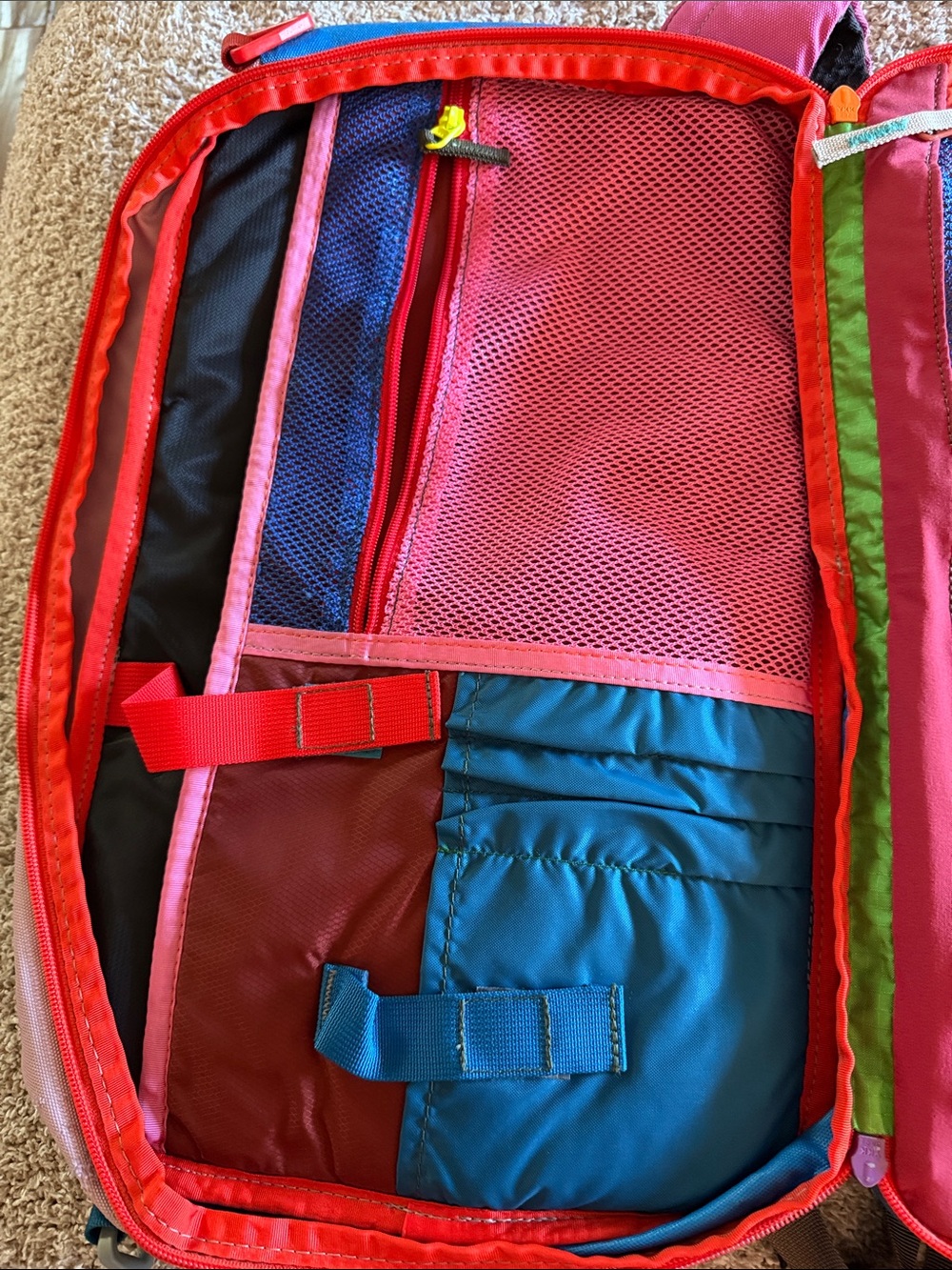 Cotopaxi Tasra 16L Backpack Del Dia Multicolor Travel Daypack - Picture 4 of 5
